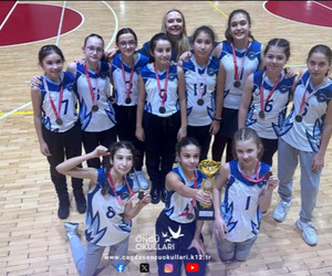 Voleybol İl Müsabakalarında Okulumuzdan Başarı