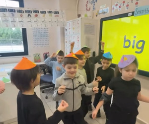 1. Sınıflar “Our Birthdays” Etkinliğinde Buluştu