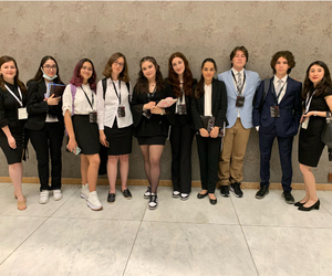 LİSE ÖĞRENCİLERİMİZ ESMUN’22 KONFERANSINDA ÖDÜLE DOYMADI