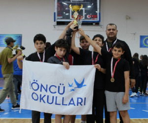 ÖĞRENCİLERİMİZDEN BASKETBOLDA DERECE