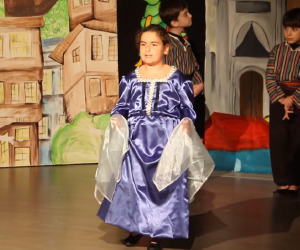 2. SINIF ÖĞRENCİLERİMİZ SAHNEDE DEVLEŞTİ