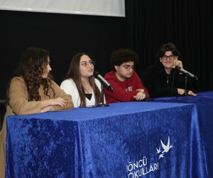 MEZUNLARIMIZ VE 12. SINIF ÖĞRENCİLERİMİZ BİR ARAYA GELDİ