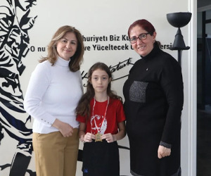 ACADEMY INVENTIST SQUASH TURNUVASI'NDA BİRİNCİ OLAN ÖĞRENCİMİZİ KUTLUYORUZ