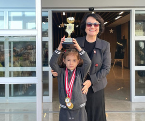 Bursa’da düzenlenen 8 Yaş ve Altı Satranç Turnuvasında öğrencimiz Eliz Ünlüpınar üç ayrı başarıya imza attı! 