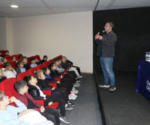 Sağlıklı Gülüşler İçin Bir Adım: Miniklerimizle Ağız ve Diş Sağlığı Eğitimi